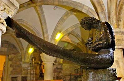 Unfolding Love       Exeter Cathedral